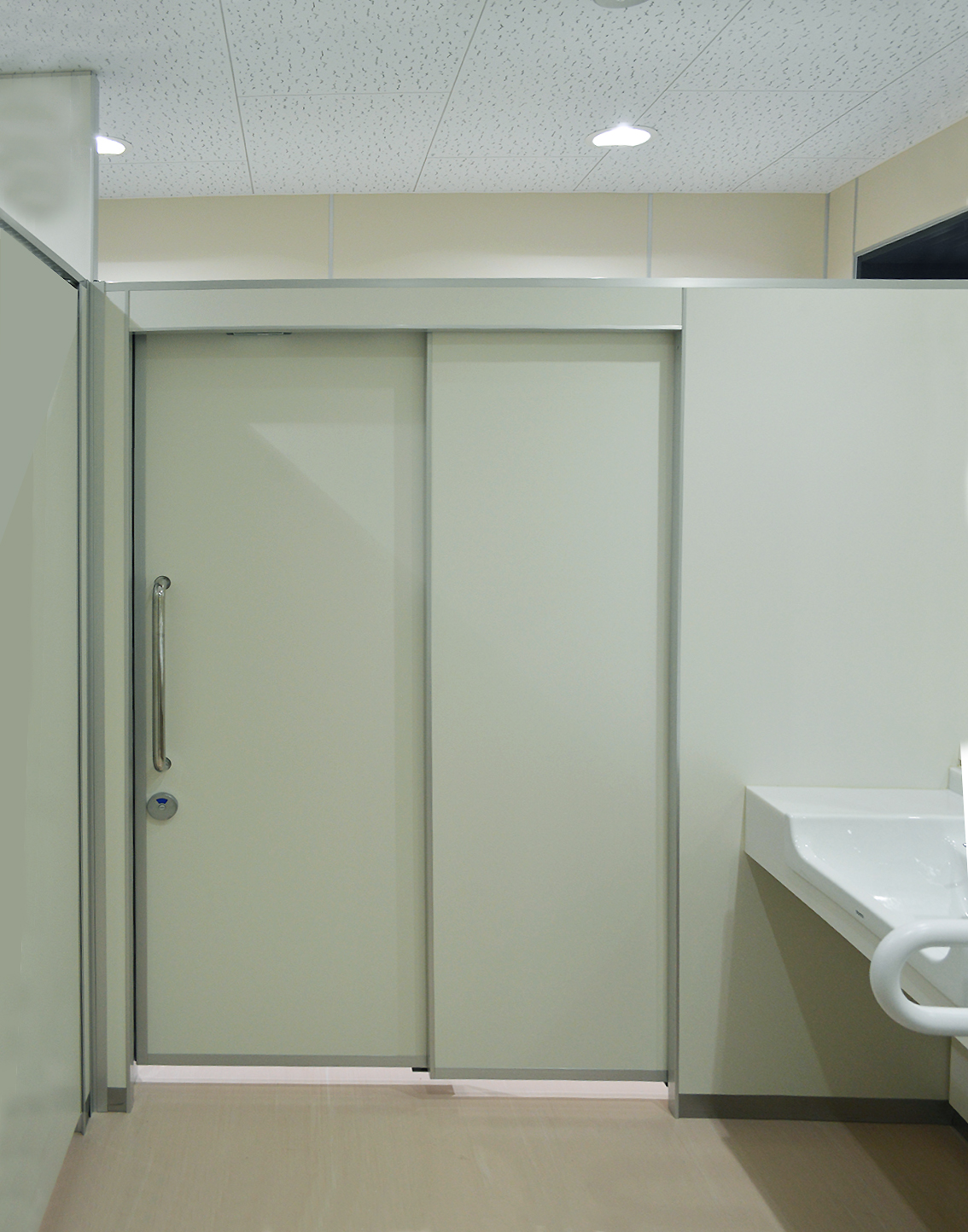 トイレブース用ハンガードア